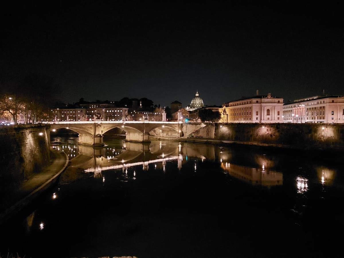 Pantofola Del Papa Luxury At Vatican Roma Exterior foto
