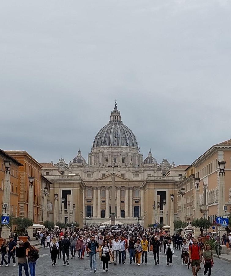 Pantofola Del Papa Luxury At Vatican Roma Exterior foto